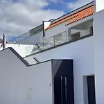 Mirlo Seaview Semesterbostad *