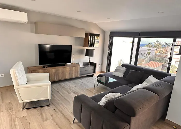 Mirlo Seaview Holiday home *