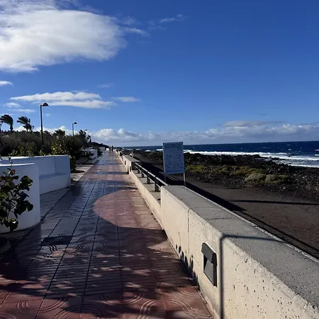 Mirlo Seaview